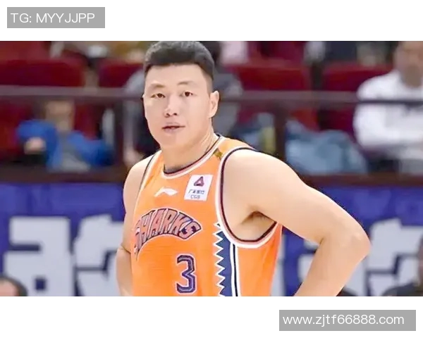 李根：从篮球新星到职业生涯的辉煌历程与未来展望